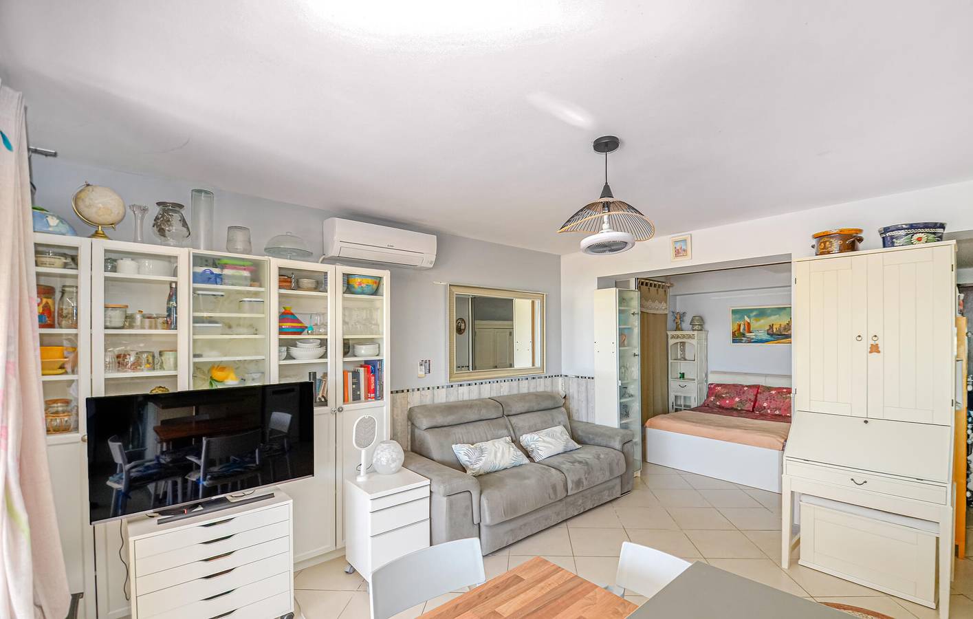 Appartement de vacances entier, Appartement vue mer avec Wifi, AC, Parking et Terrasse - 800m de la plage in La Ciotat, Région de Marseille