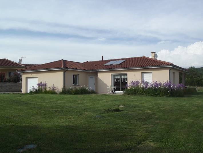 Gîte pour 7 personnes, avec terrasse et jardin, animaux acceptés