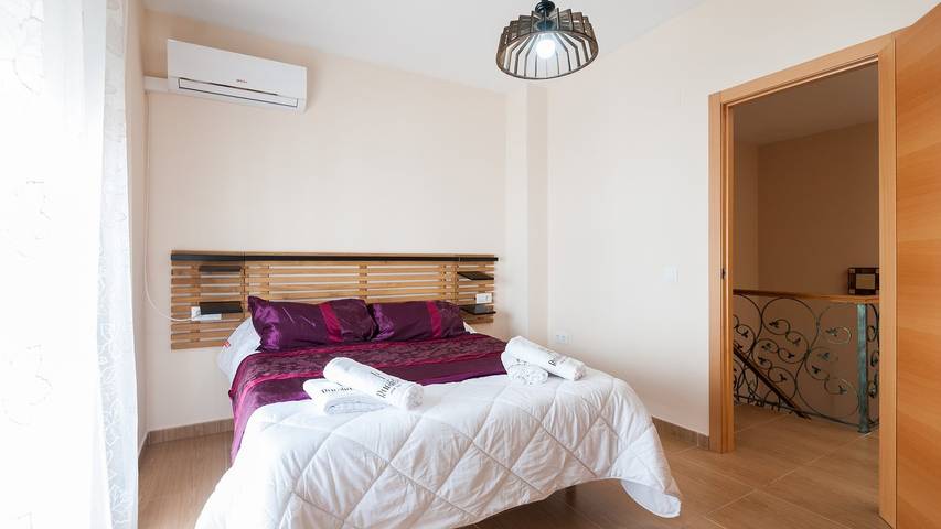 Chalet para 10 personas, con balcón/terraza y piscina, Se admiten mascotas en Comarca Metropolitana de Jaén - 3