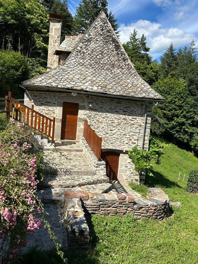 Location de vacances pour 3 personnes, avec jardin et vue à Cassaniouze - 3