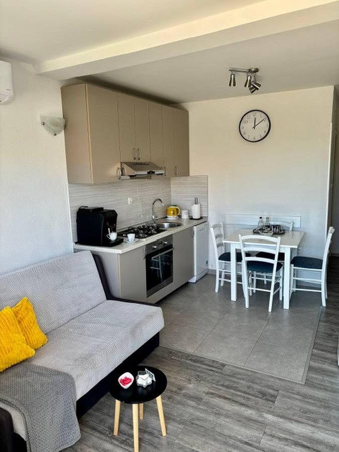 Ganze Wohnung, Apartment Ante in Dalmatinisches Zagora