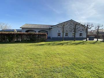 Ferienhaus für 40 Personen, mit Balkon/Terrasse und Terrasse in Ellemeet