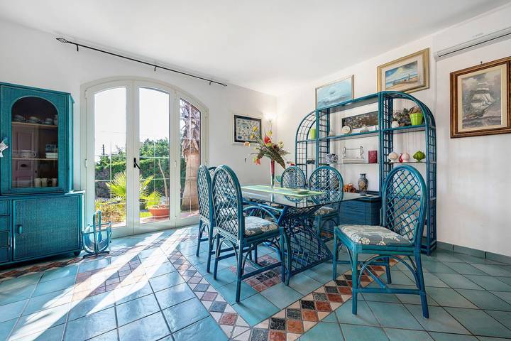 Typical Salento Villa on the Coast with Jacuzzi in Santa Cesarea Terme, Lecce Province