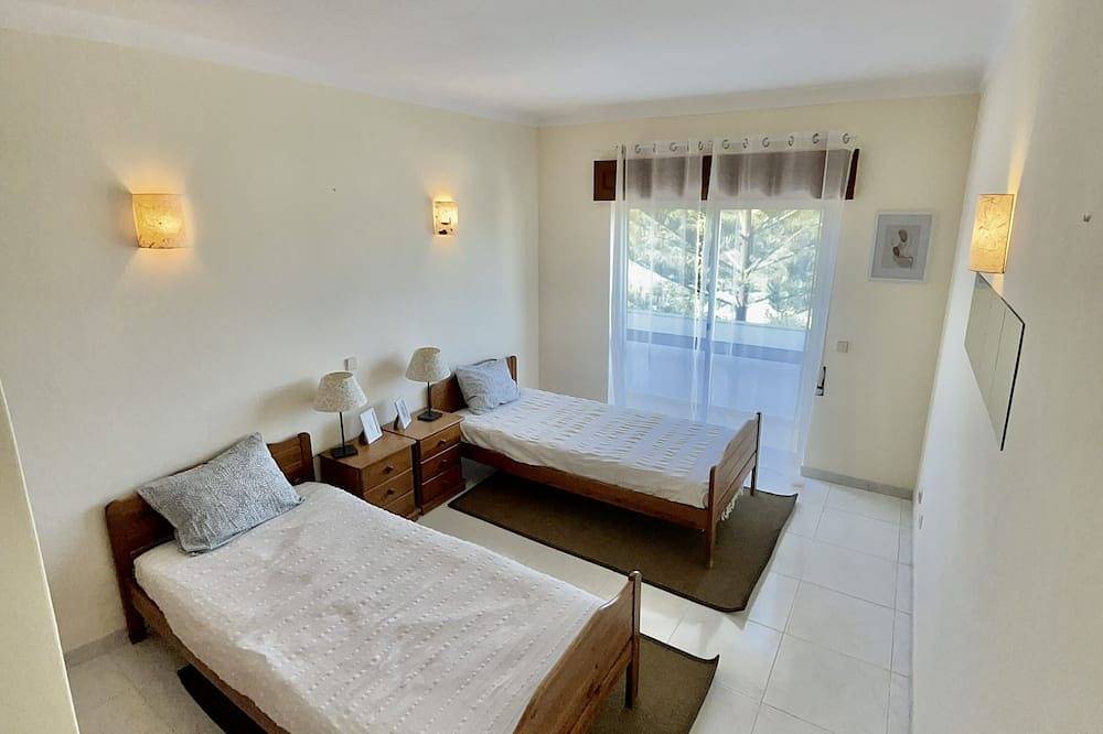 Ganze Wohnung, Bezauberndes Salema. in Salema, Naturpark Südwest-Alentejo und Costa Vicentina