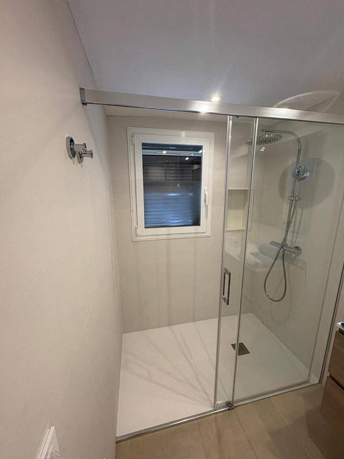 Location de vacances pour 8 personnes, avec piscine ainsi que jardin et vue, animaux acceptés à Son Bou - 4