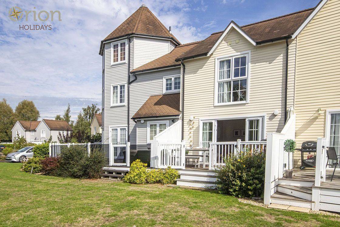 Windrush Lake 87, The Retreat in Gloucestershire