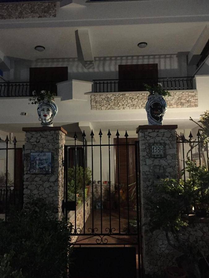Colapesce in Santa Teresa di Riva, Provincia di Messina