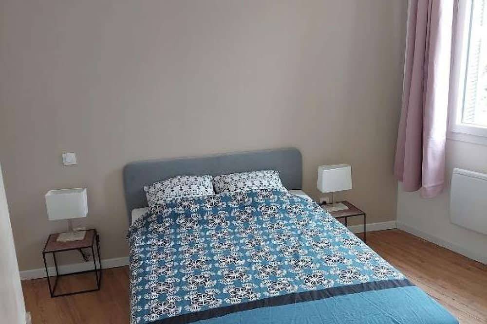 Geheel appartement, 3-4 T2 Cosy near train station, town center and free parking nearby in Lourdes, Hautes-Pyreneeën