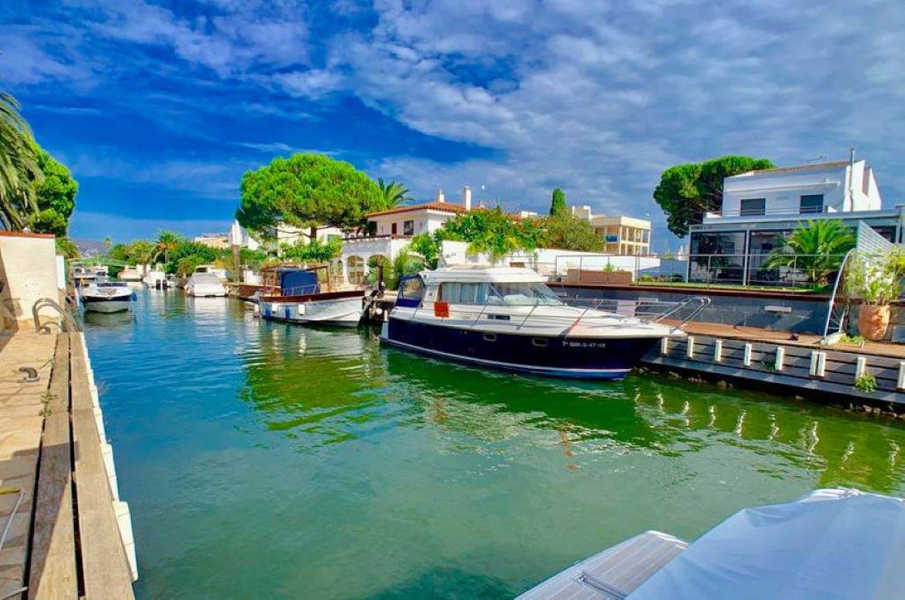 Villa pour 6 personnes avec terrasse in Empuriabrava, Haut-Ampurdan
