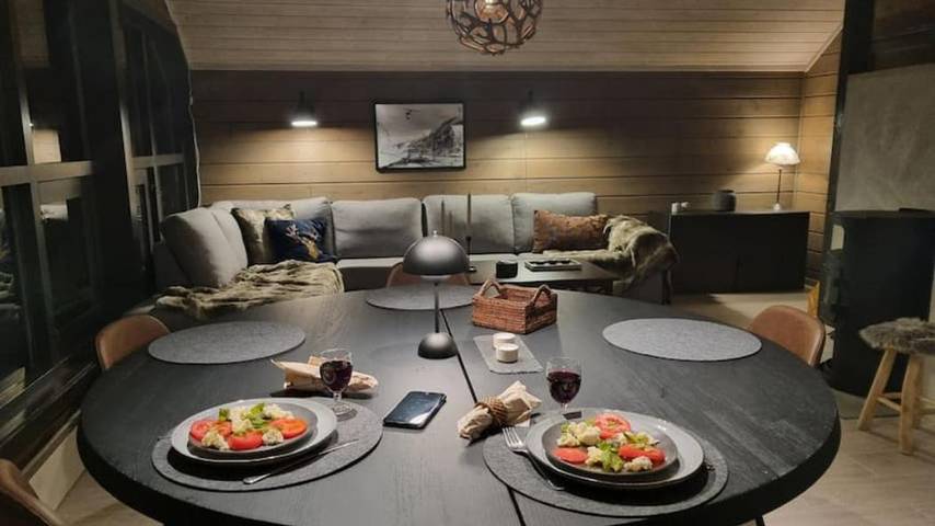 Ferienhaus für 9 Personen, mit Sauna und Balkon sowie Ausblick