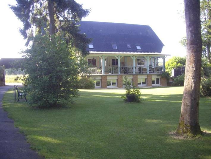 Chambre d’hôte pour 2 personnes, avec Terrasse et Jardin ainsi que Sauna et Vue à Clères