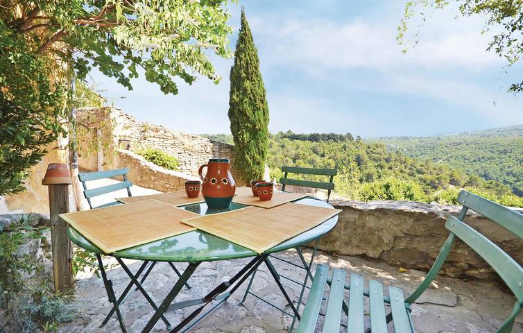 Location de vacances pour 4 personnes, avec terrasse dans le Luberon - 2