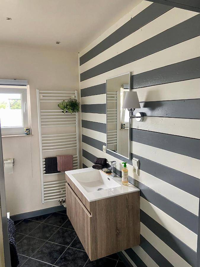 Double Room with Private Bathroom in Waimes, Hautes Fagnes