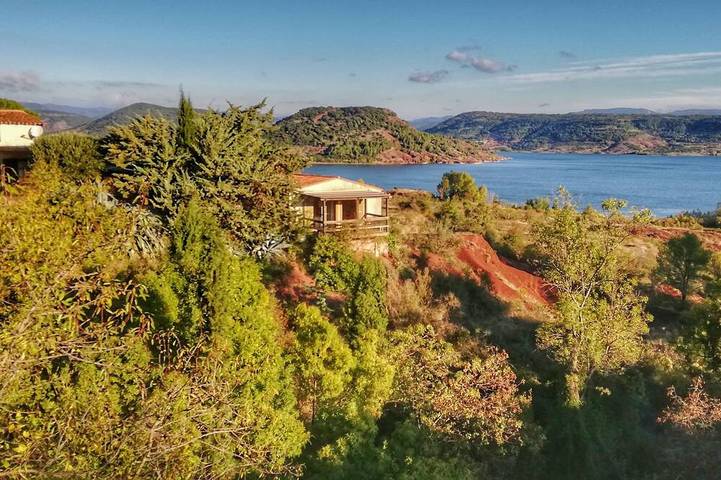 Gîte pour 2 personnes, avec Terrasse et Jardin à Liausson
