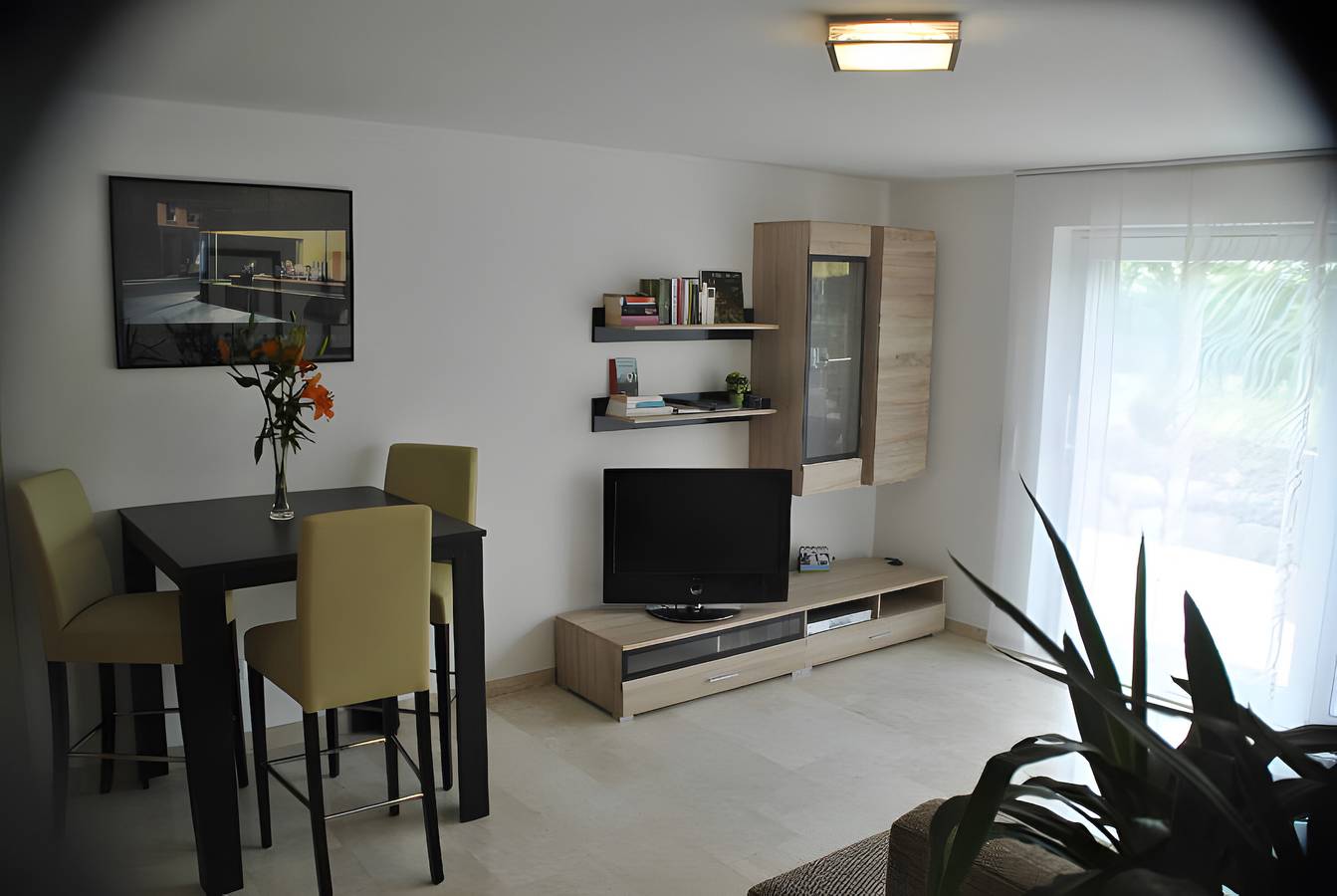 Appartement entier, Appartement de vacances 'Bella Vista' avec terrasse privée et Wi-Fi in Immenstaad am Bodensee, Obersee (Bodensee)