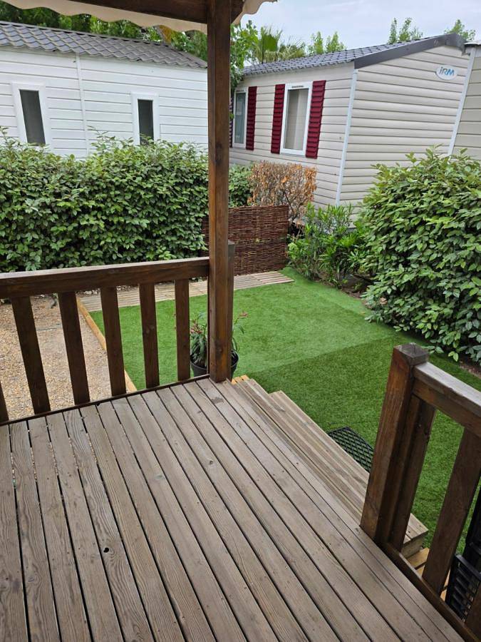 Camping pour 4 personnes, avec piscine ainsi que jacuzzi et jardin à Valras-Plage - 3