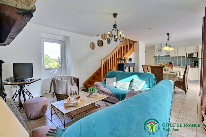 Gîte pour 12 personnes, avec terrasse et jardin