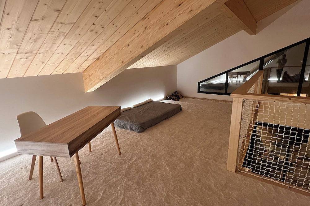 Chalet \" Formi-Lodge \" New and Ultra-Comfort in Formiguères, Pyrénées Orientales in Formiguères, Prades region