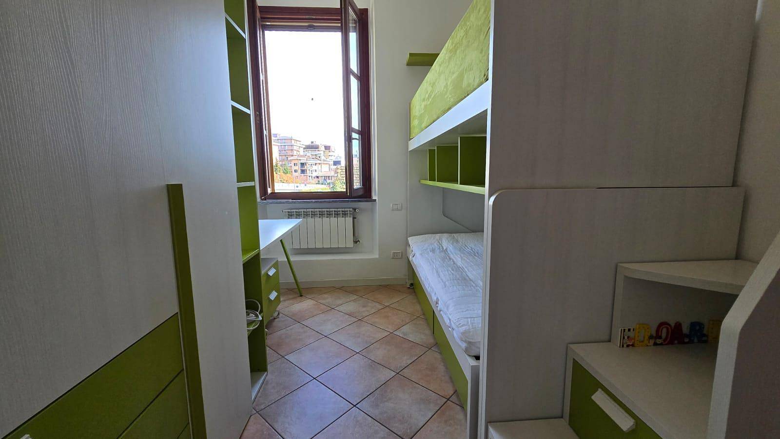 Appartamento intero, Raffinato appartamento a Sesto Calende centro in Sesto Calende, Comune di Sesto Calende