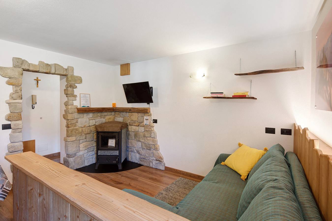 Ganze Wohnung, Apartment 'Campacc Baby' mit Bergblick, Gemeinschaftsgarten und Wlan in Livigno (Stadt), Livigno