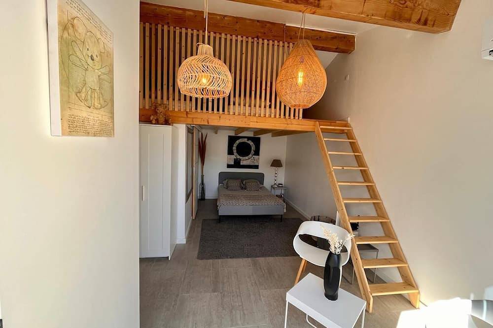 Dépendance climatisée quartier calme et résidentiel proche Hyères in Carqueiranne, Côte méditerranéenne (France)