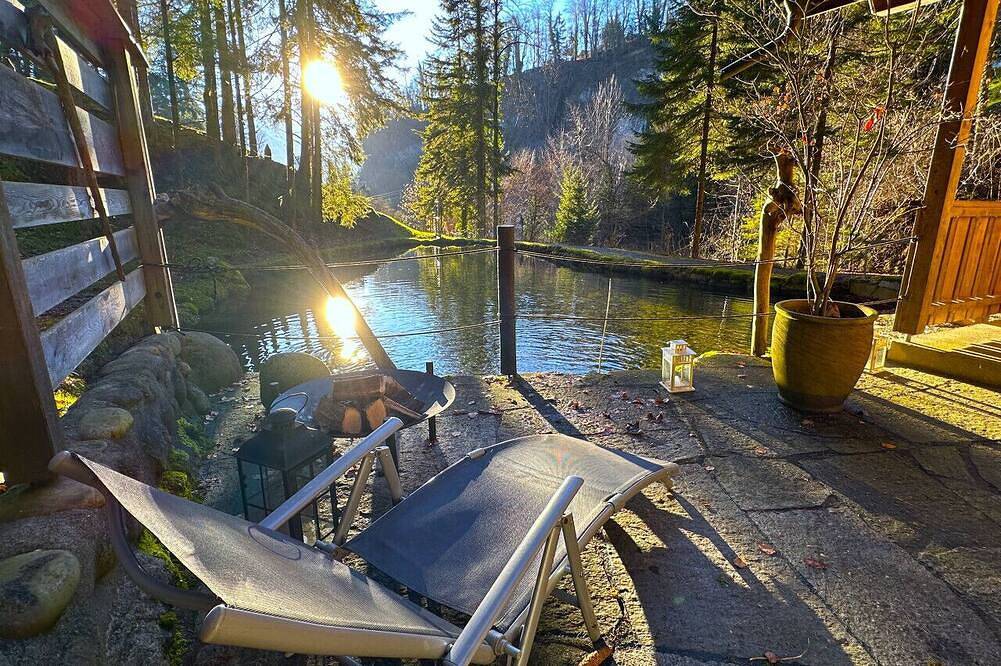 Swisshut Idyllic Farm Cabin - Chalet Grabenmühle 2 in Sigriswil, Thunersee