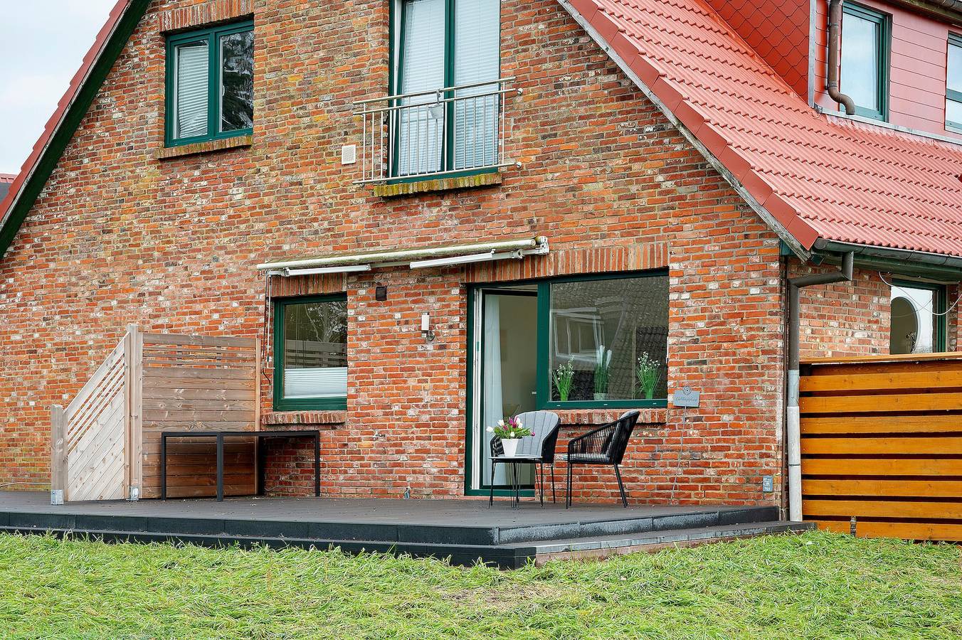 Ganze Wohnung, Apartment „Landhaus Sonnenterrasse“ mit privater Terrasse, Garten und Wlan in Grasberg, Niedersachsen