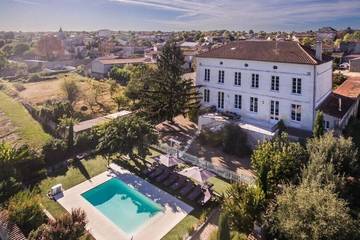 Cottage pour 16 personnes, avec jardin à Saint-Même-les-Carrières