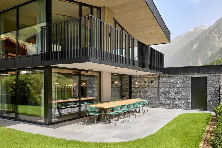 Chalet für 14 Personen, mit Balkon und Terrasse sowie Garten und Sauna im Ötztal - 4