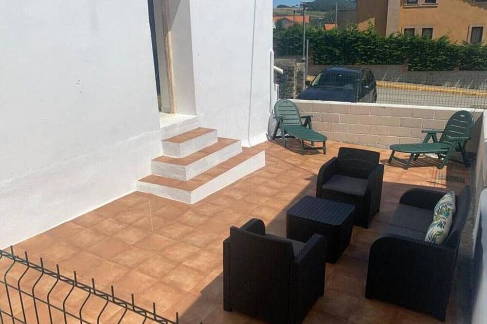 Entire apartment, Bajo con terraza en Ajo - Castellanos 12007 in Bareyo, Cantabrian Coast