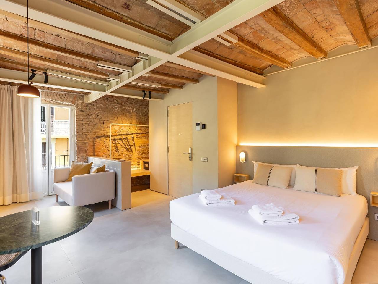 Entire holiday apartment, Estudi 2 pax al Born in Barcelona Centre, Barcelona