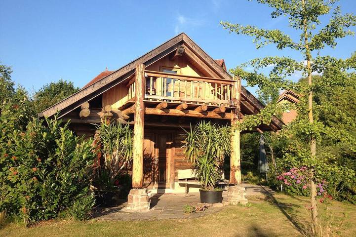 Ferienhaus für 2 Personen, mit Balkon und Garten
