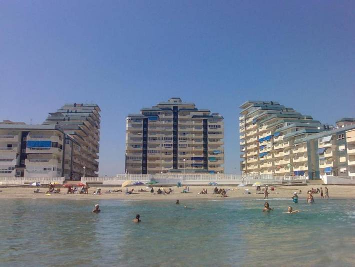 Ferienwohnung für 4 Personen, mit Balkon und Terrasse sowie Garten und Pool in La Manga del Mar Menor - 3