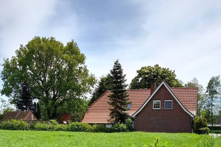 Ferienwohnung für 3 Personen, mit Terrasse und Garten in Ochtersum