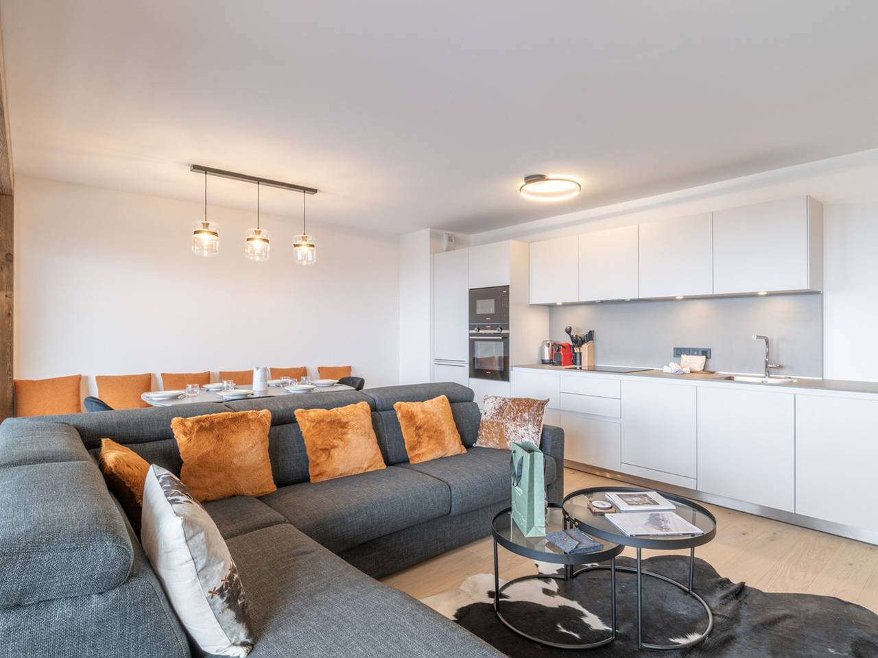 Apartamento entero, Apartamento de lujo, a pie de pista, en el corazón de Alpe d'Huez. Capacidad 6 personas. in Huez, Parque Nacional de los Ecrins