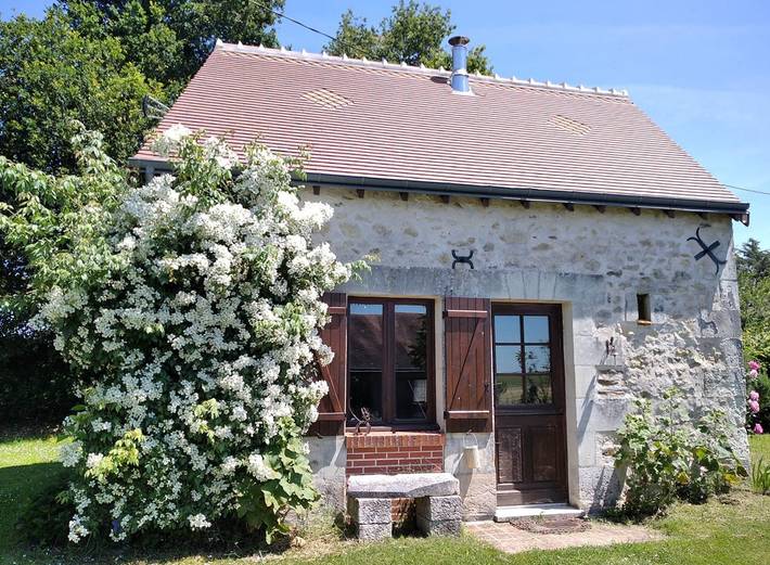 Gîte pour 2 personnes, avec Jacuzzi ainsi que Terrasse et Jardin