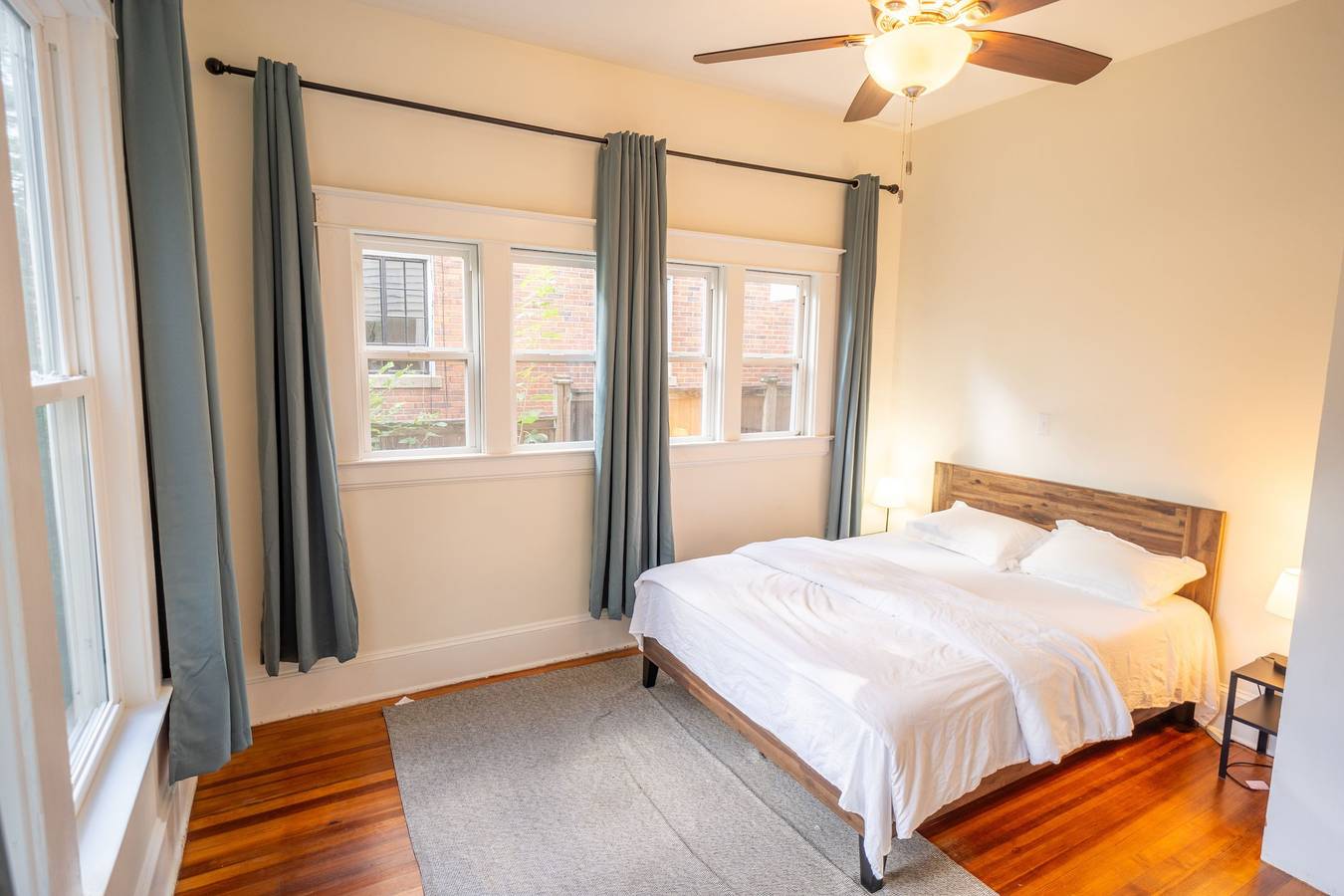 Appartement entier, Walk to Duke Campus!  3 Bedroom in Trinity Park! in Durham (NC), Comté de Durham (États-Unis)