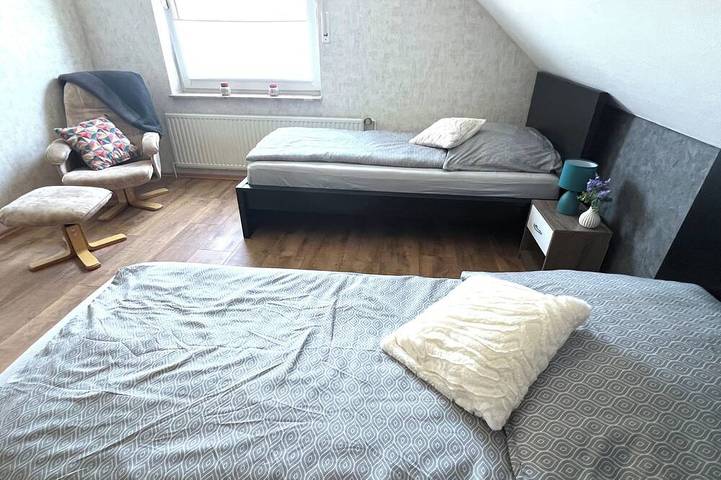 Ganze Wohnung, Fewo Esterstay - 3 Schlafzimmer - 6 Betten - Vollküche - Bad - Free Wifi in Esterwegen, Landkreis Emsland