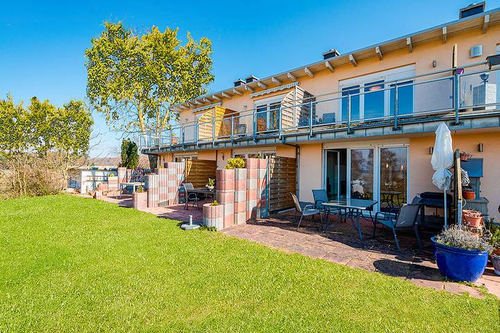Ferienhaus für 5 Personen, mit Balkon und Terrasse sowie Garten und Ausblick am Schweriner See