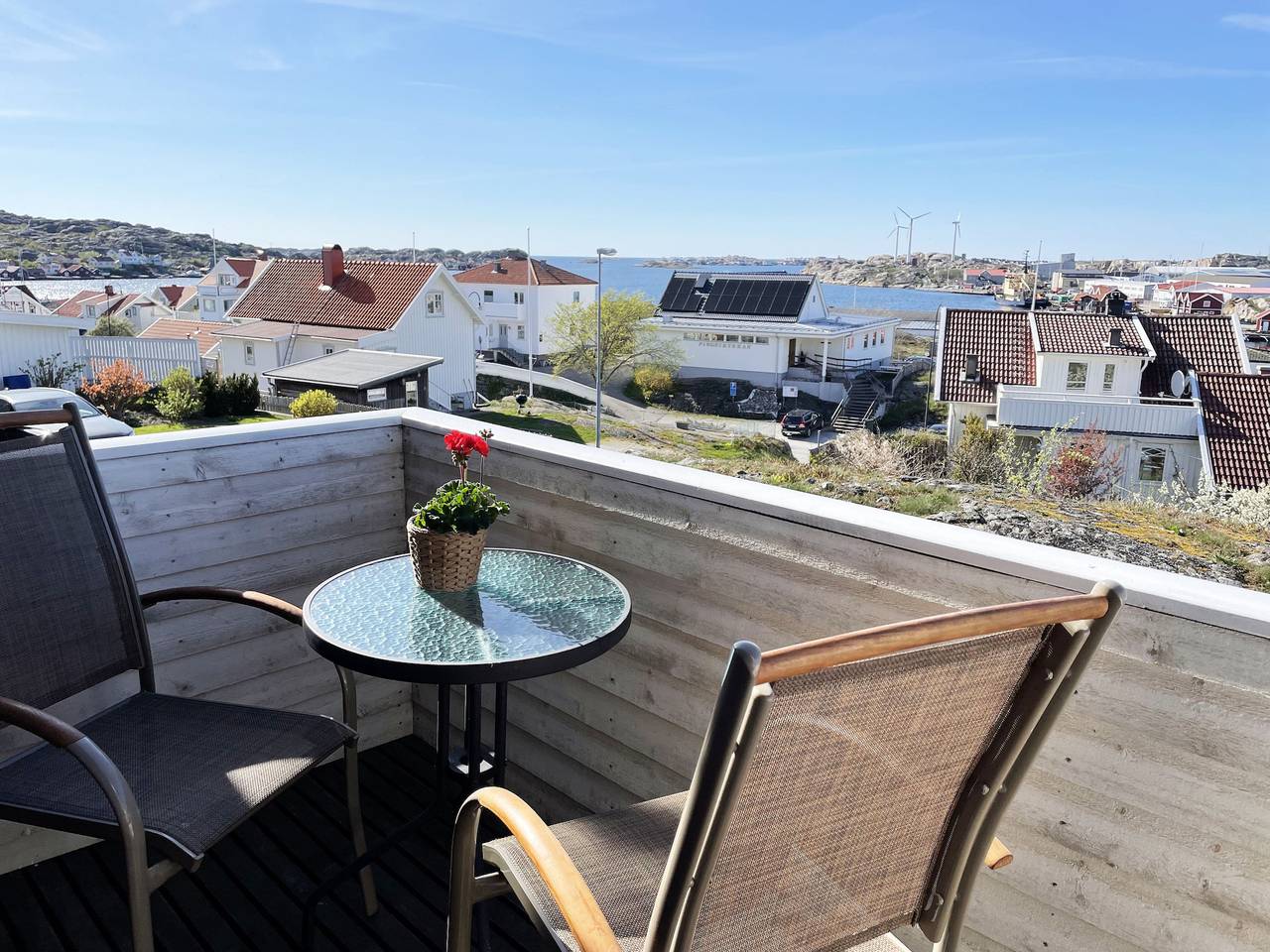 Hus för 10 Personer, med balkong och trädgård
