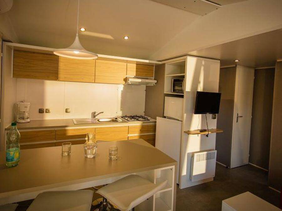 Camping Les Jardins Catalans - Mobilhome 6 personnes - caraïbes climatisé 2 chambres in Côte Vermeille, Argelès-sur-Mer