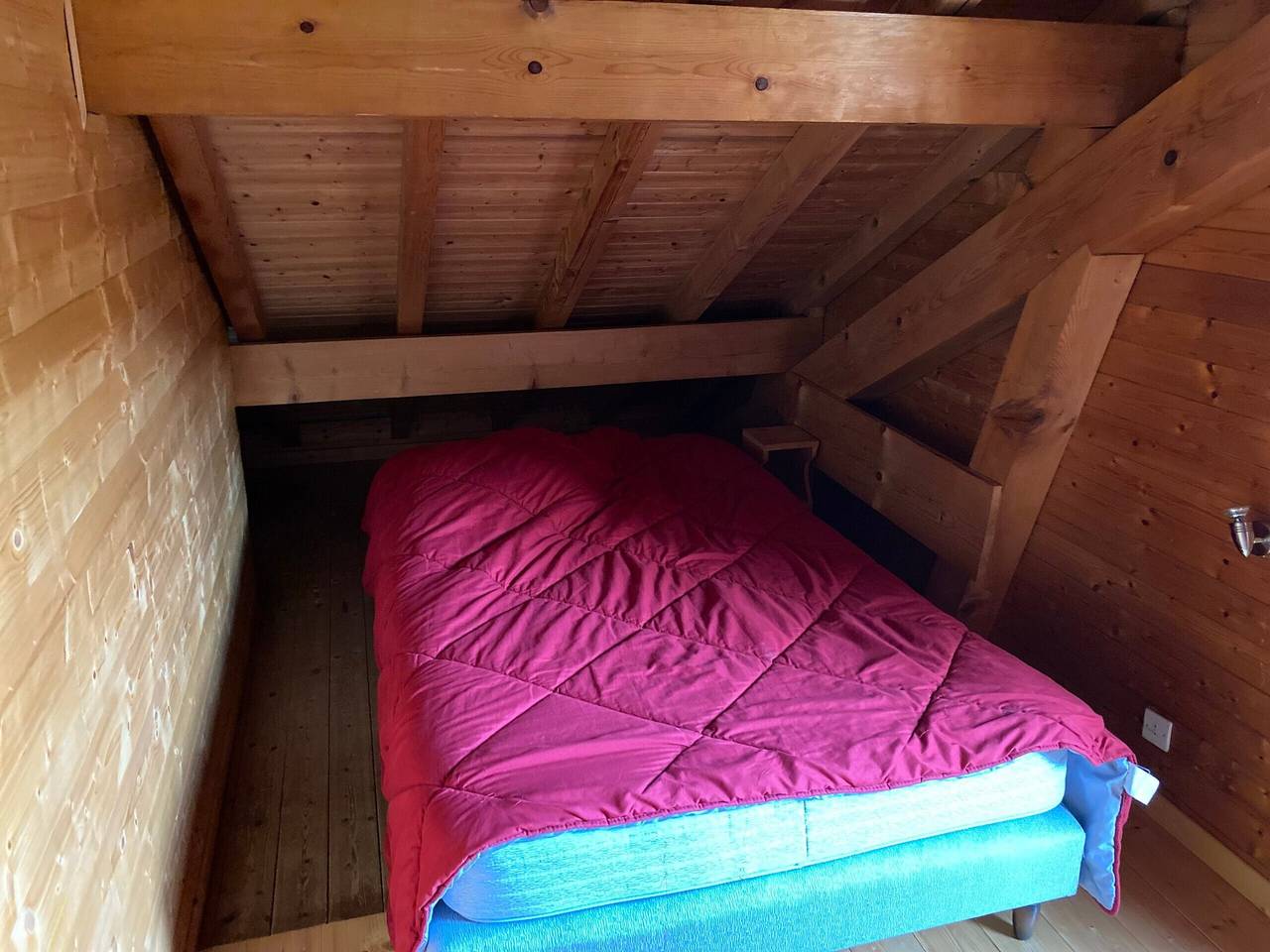 Chalet '4p Confort-Le Grand Soleil': Vistas a la Montaña, Terraza Privada y Wi-Fi in Verchaix, Region Bonneville