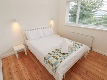 Log Cabin for 4 People in St. Ives, Cornwall, Photo 1