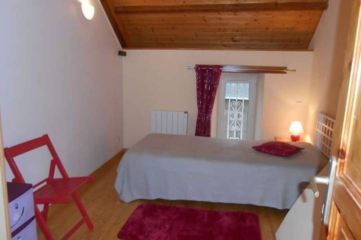 Location de vacances pour 3 personnes, avec jardin à Montfarville - 2