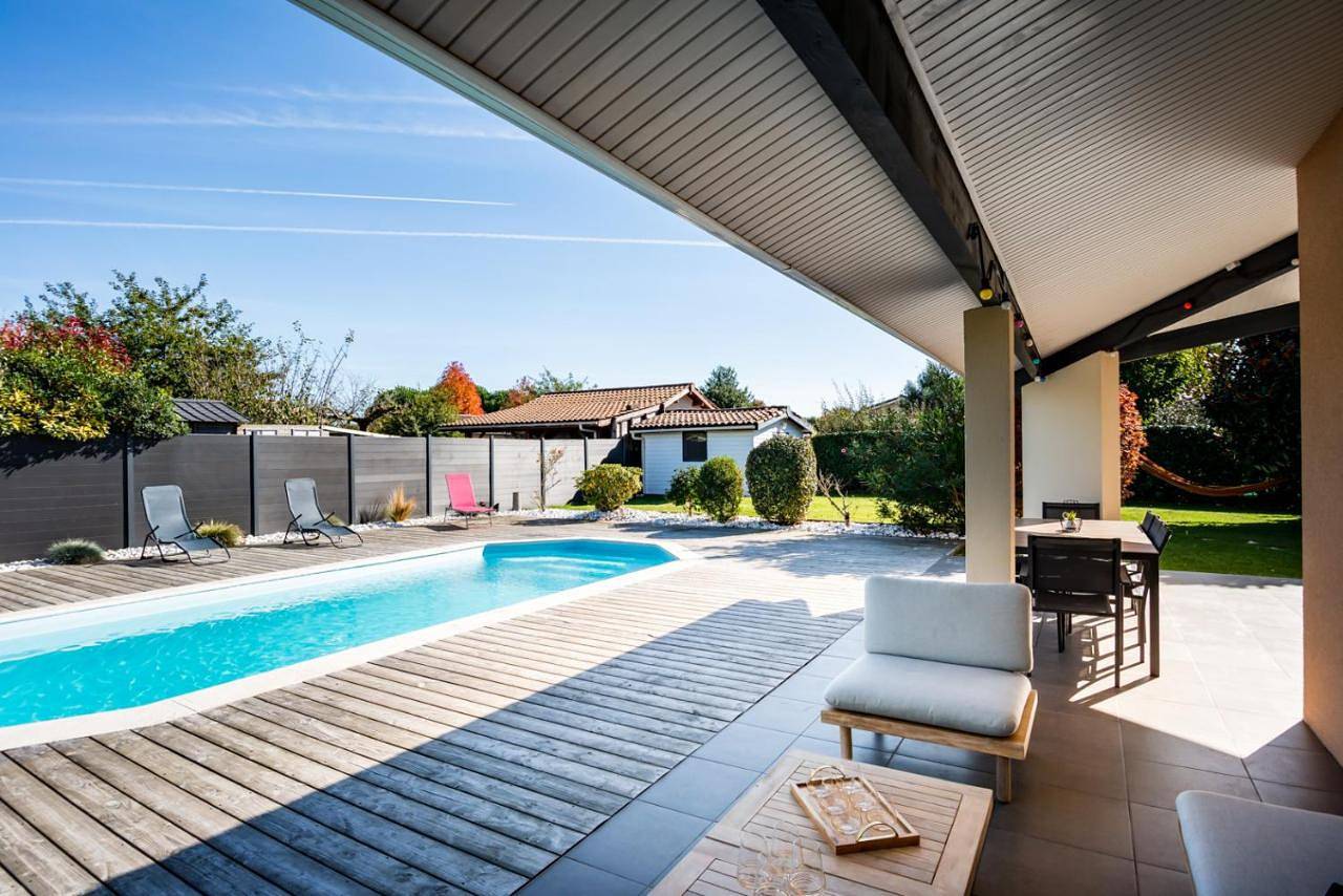 Frenchyhomes☆villapiscine☆8pers☆centrebassin in Biganos, Région d'Arcachon