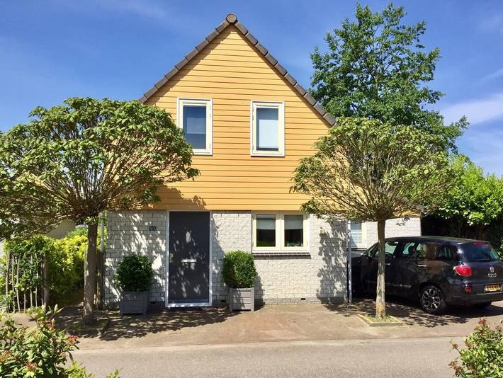 Ferienhaus für 8 Personen, mit Terrasse und Sauna sowie Balkon/Terrasse in Zeeland