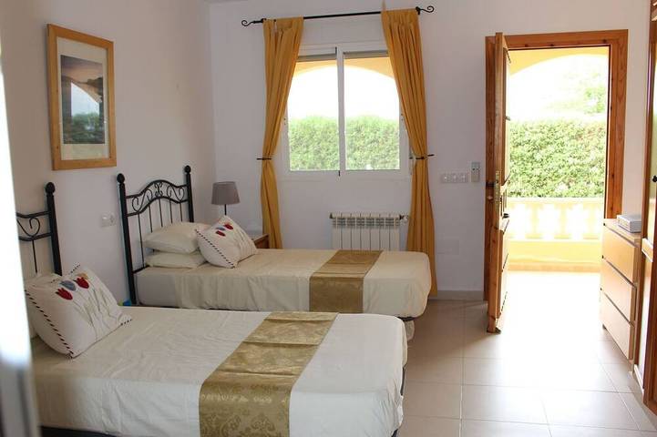 Villa Mariana Villa with large private pool, tennis court and Games Room, garden in Turre, Costa de Almería