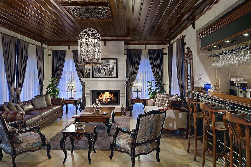 Historic Cave Room Retreat with Pool, Sauna & Elegant International Cuisines! in Mustafapasa, Parco Nazionale di Göreme