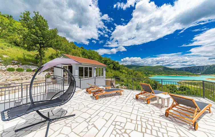 Ferienhaus für 8 Personen, mit Sauna und Garten sowie Whirlpool in Split-Dalmatien - 2