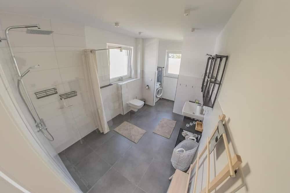 Apartamento entero, Modern luxury apartment with parking space and balcony | Homely Hub Apartments in Bad Salzuflen, Distrito de Lippe